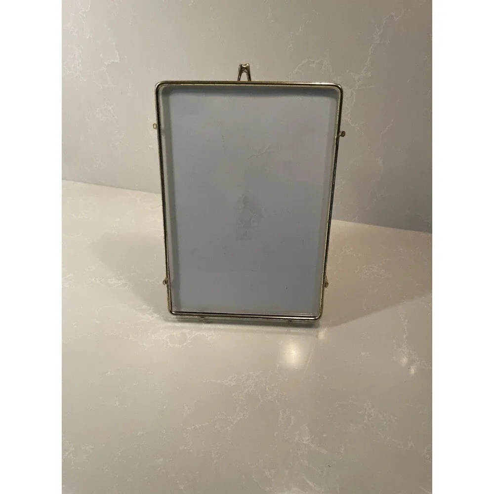 Brewster Home Fashions 5x7 Floating MCM Style Picture Frame in Gold